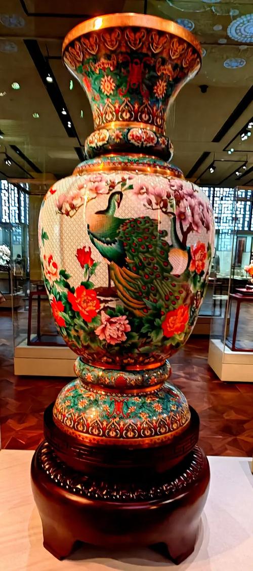 红火迎春，美不胜收——中国工艺美术馆春节主题展里的工艺美术品